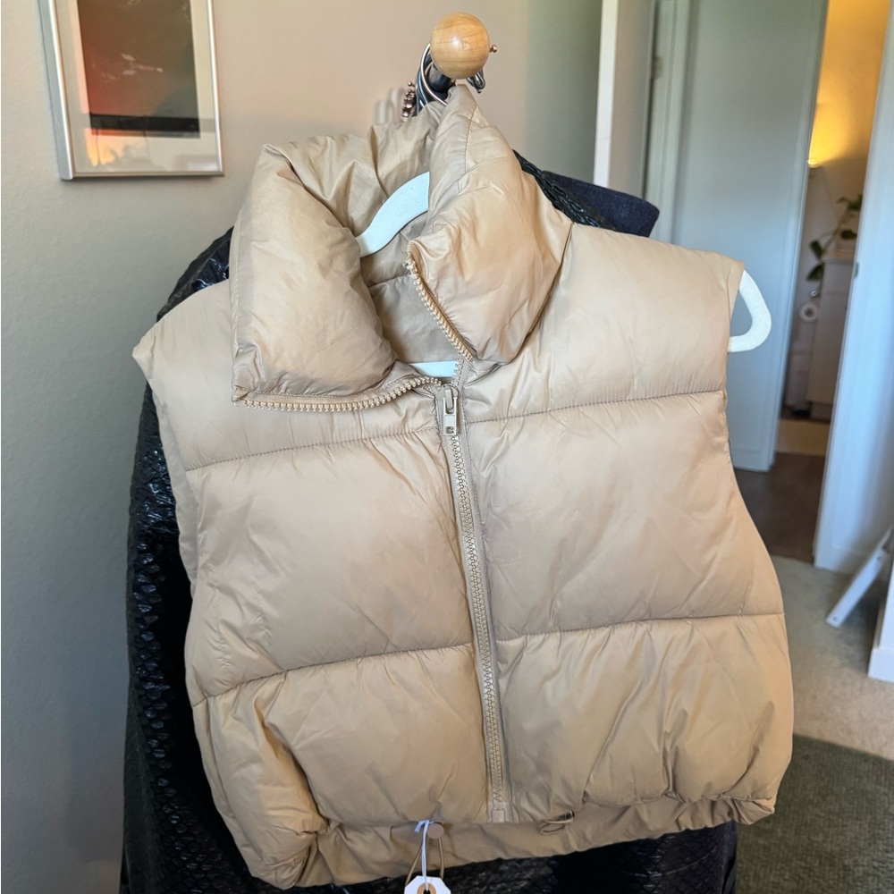Beige Puffer Vest - Cropped Quilted Zip Front